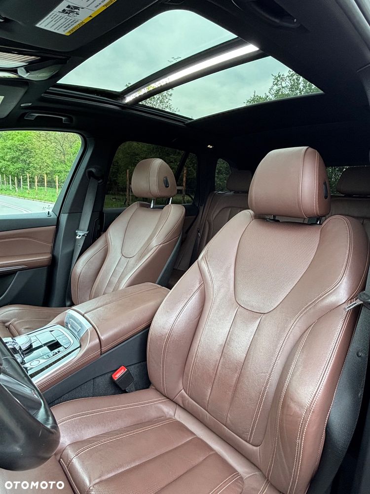 BMW X5 xDrive40i - 12