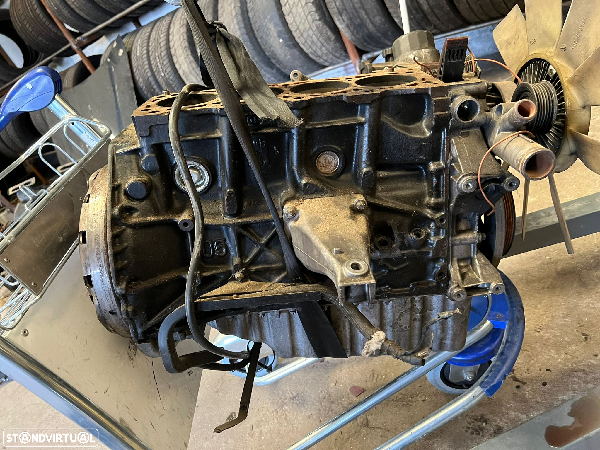 Bloco de motor completo com bielas e cambota Mercedes Sprinter 213, 313, 413 do ano 2005 - 2