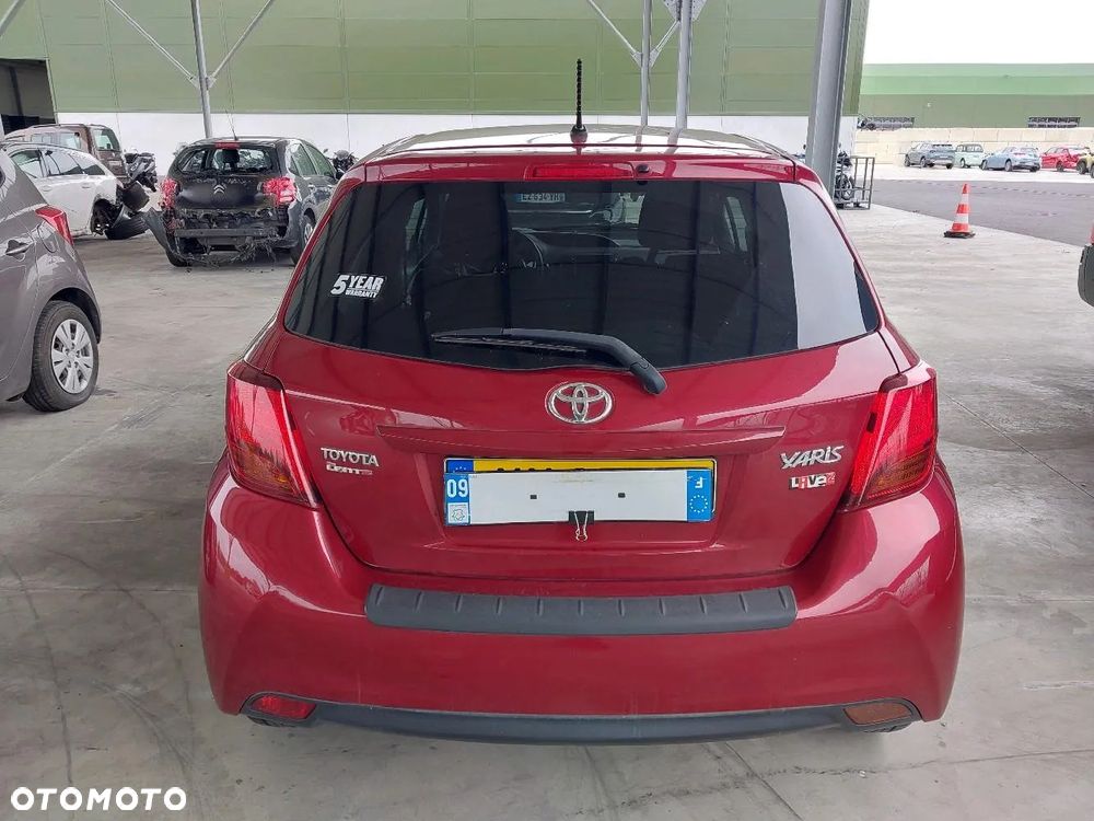 Toyota Yaris - 5