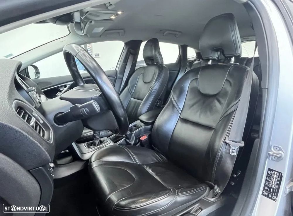 Volvo V40 1.6 D2 Eco Momentum - 8