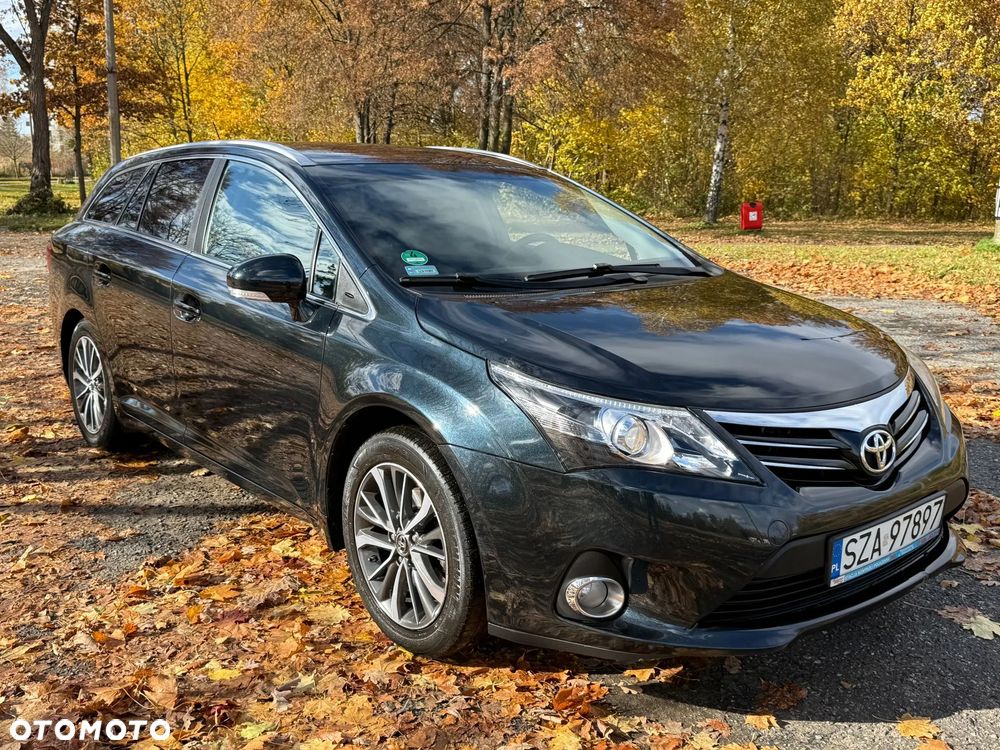 Toyota Avensis - 2