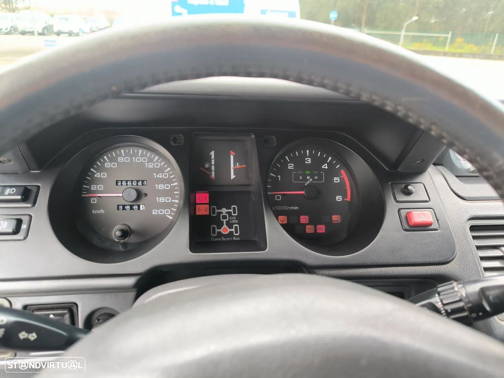 Mitsubishi Pajero 2.8 TD GLS ABS - 9