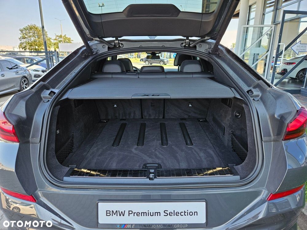 BMW X6 xDrive40d mHEV - 32