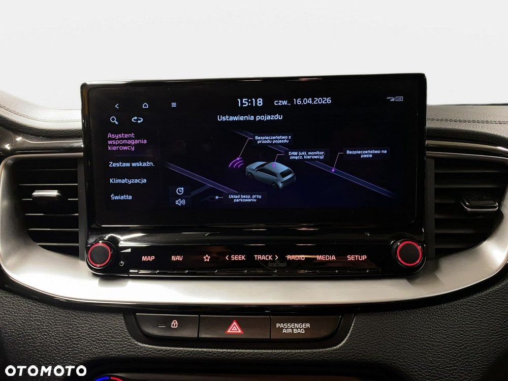 Kia XCeed - 30