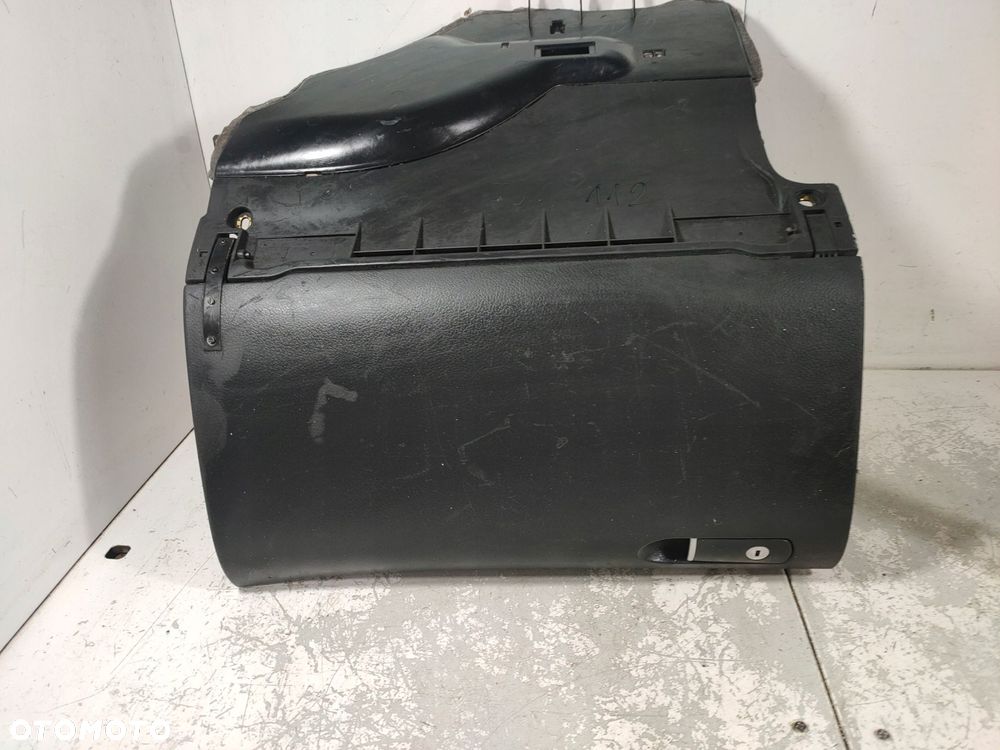 schowek pasażera audi a4 b6 czarny soul - 2