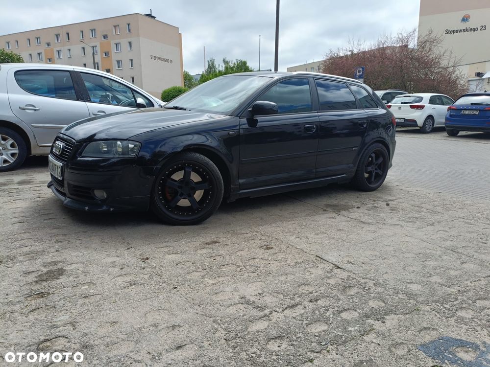 Audi A3 Sportback - 1