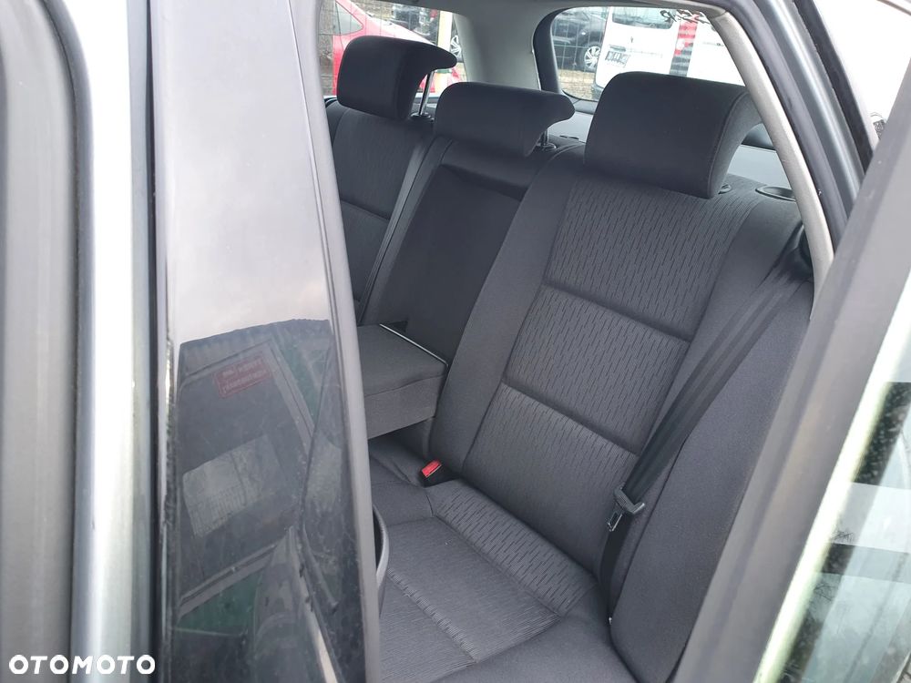 Audi A4 Avant 1.8T Multitronic - 30