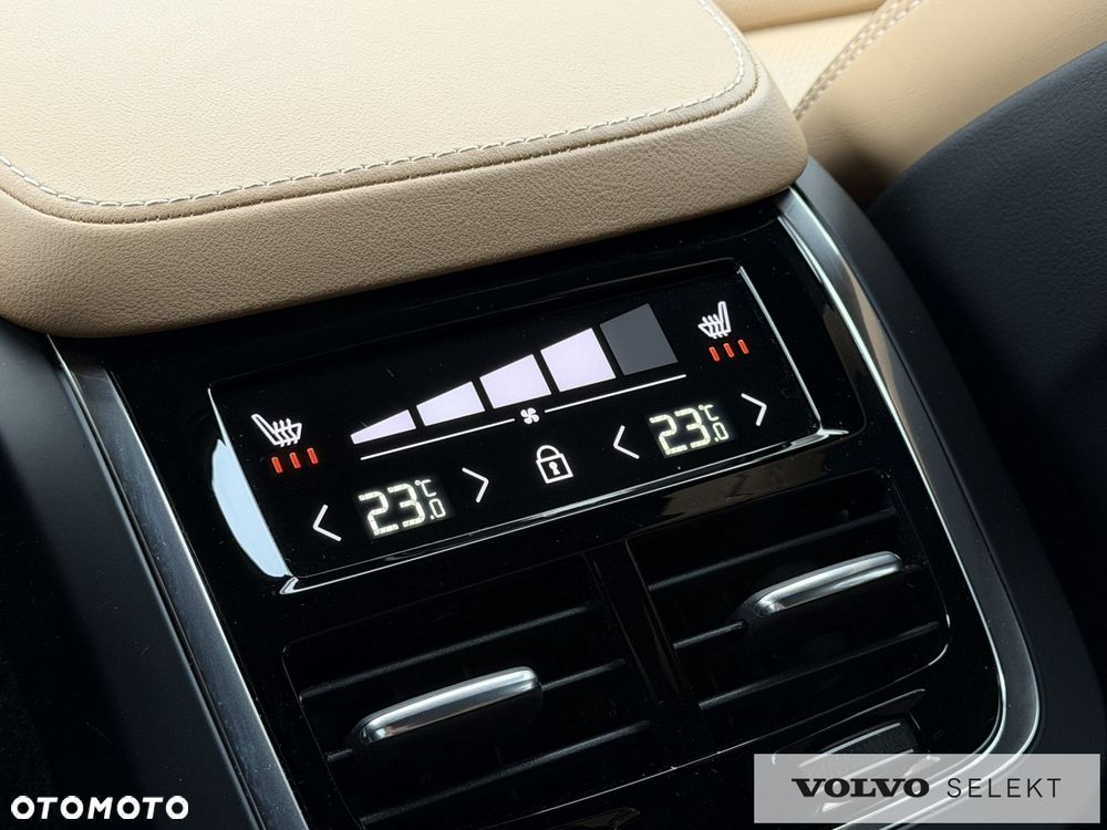 Volvo XC 90 - 17
