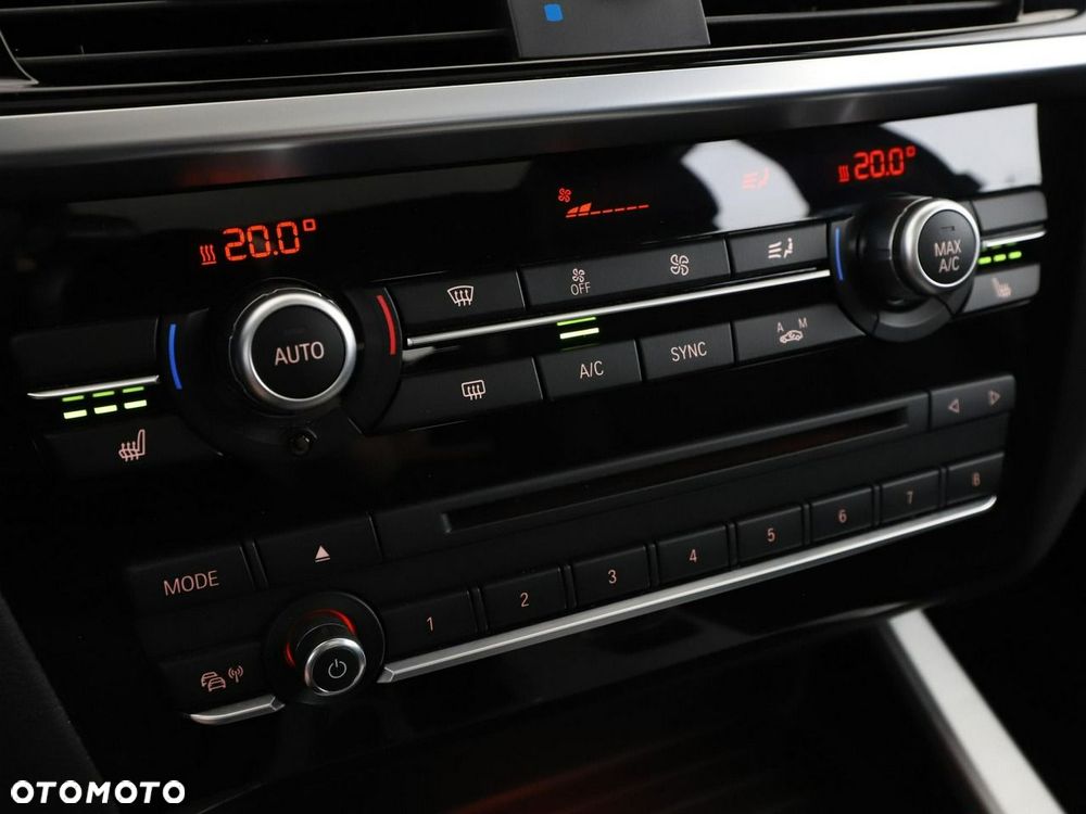 BMW X3 xDrive20d - 27