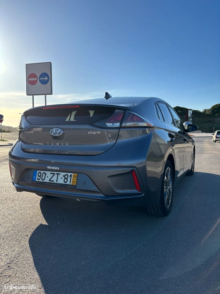 Hyundai Ioniq 1.6 GDI HEV Hybrid Tech - 12