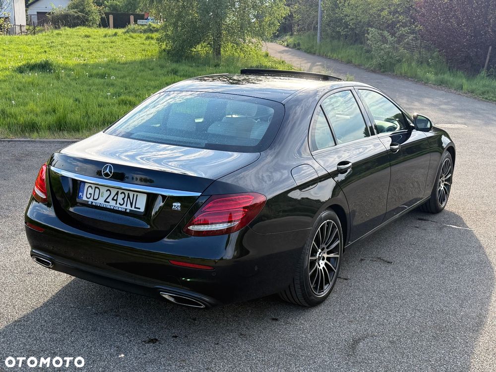Mercedes-Benz Klasa E 200 CGI BlueEFFICIENCY Automatik Avantgarde - 14