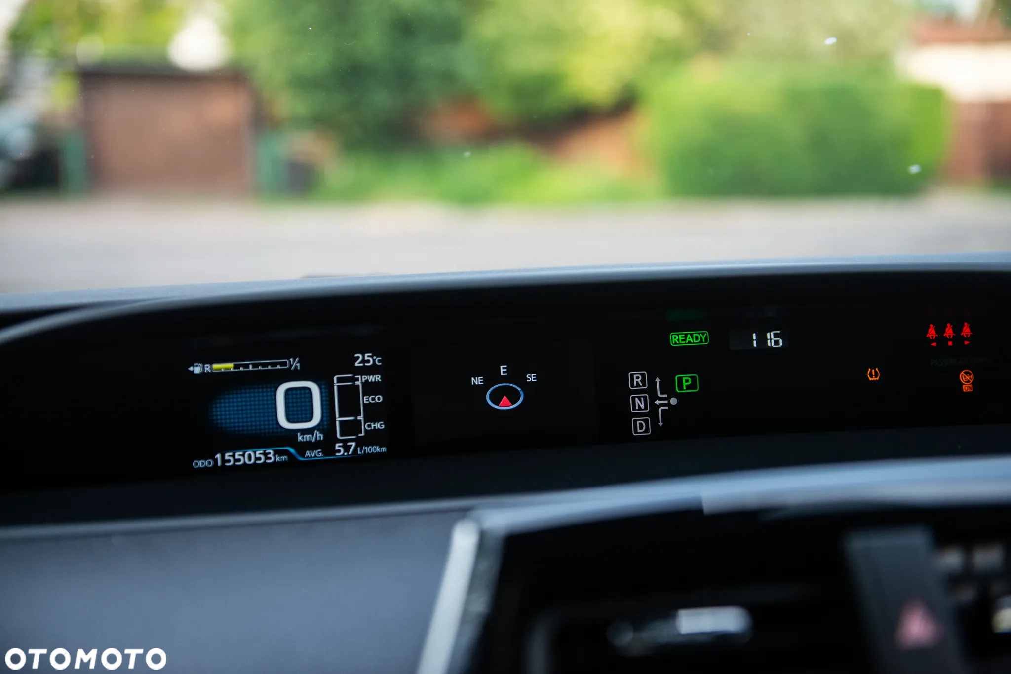 Toyota Prius 1.8 Hybrid Premium - 30