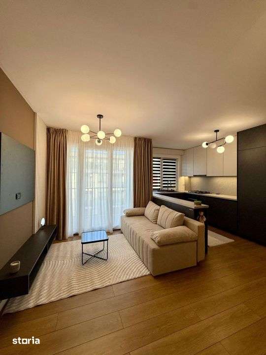 apartament cu 2 camere,2 bai,balcon,parcare,etaj intermediar,zona Parc — fotografia 1