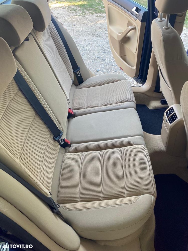 Volkswagen Golf 2.0 TDI DSG Comfortline - 5