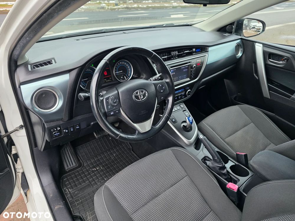 Toyota Auris - 10