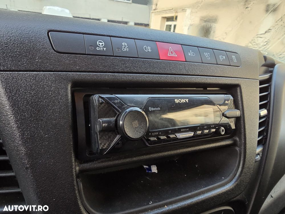 Iveco Daily 35S14 - 16