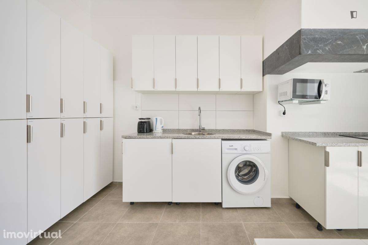 Quarto - localizado em Saldanha Lisbon - Grande imagem: 3/46