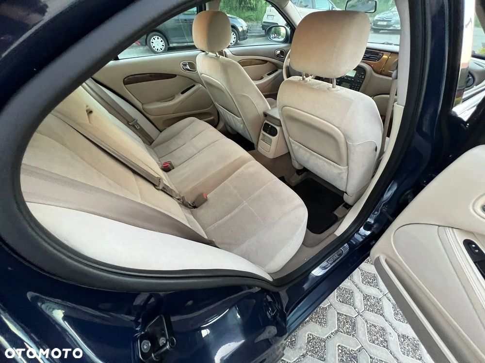 Jaguar S-Type 2.5 V6 Sport - 4