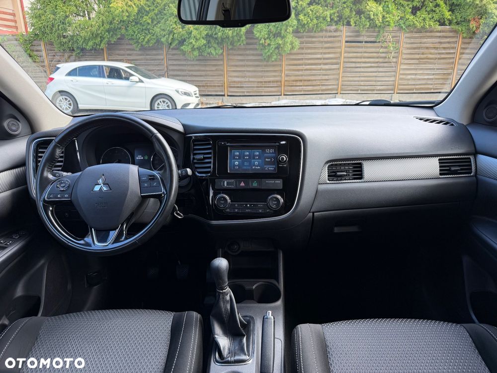 Mitsubishi Outlander - 6