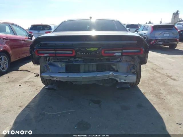 Dodge Challenger Automatik R/T Plus Scat Pack - 12