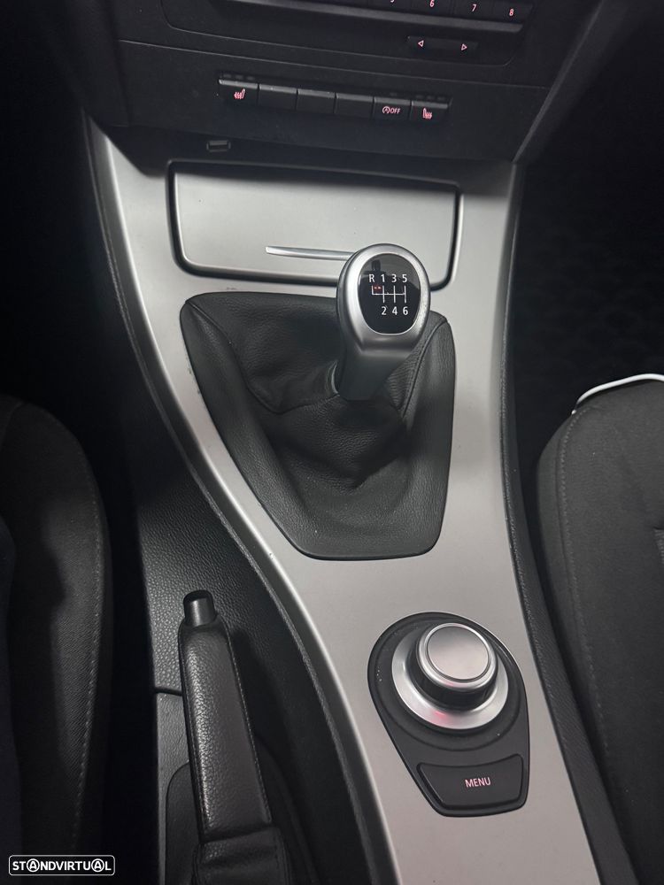 BMW 320 d Dynamic - 18