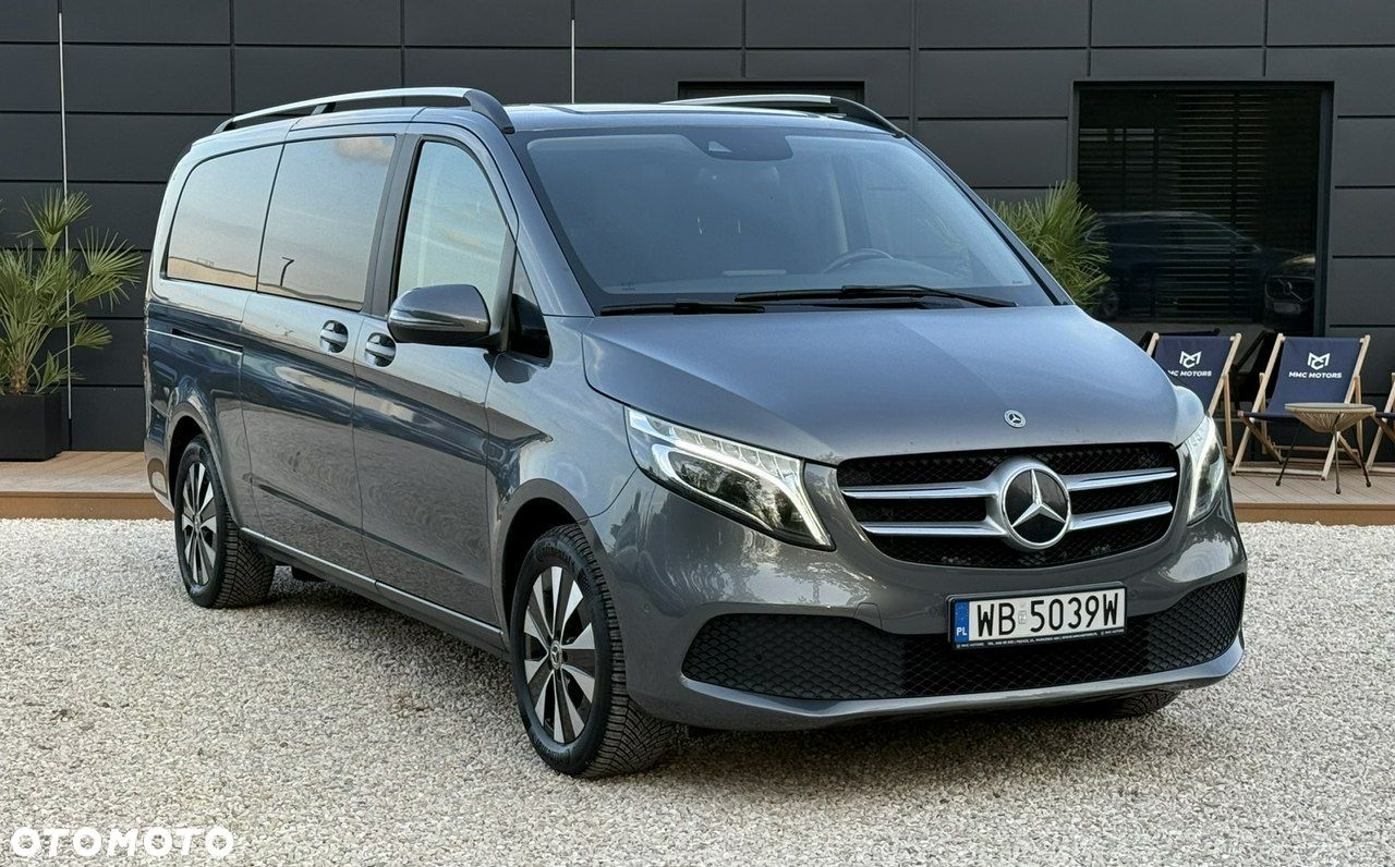 Mercedes-Benz Klasa V - 1