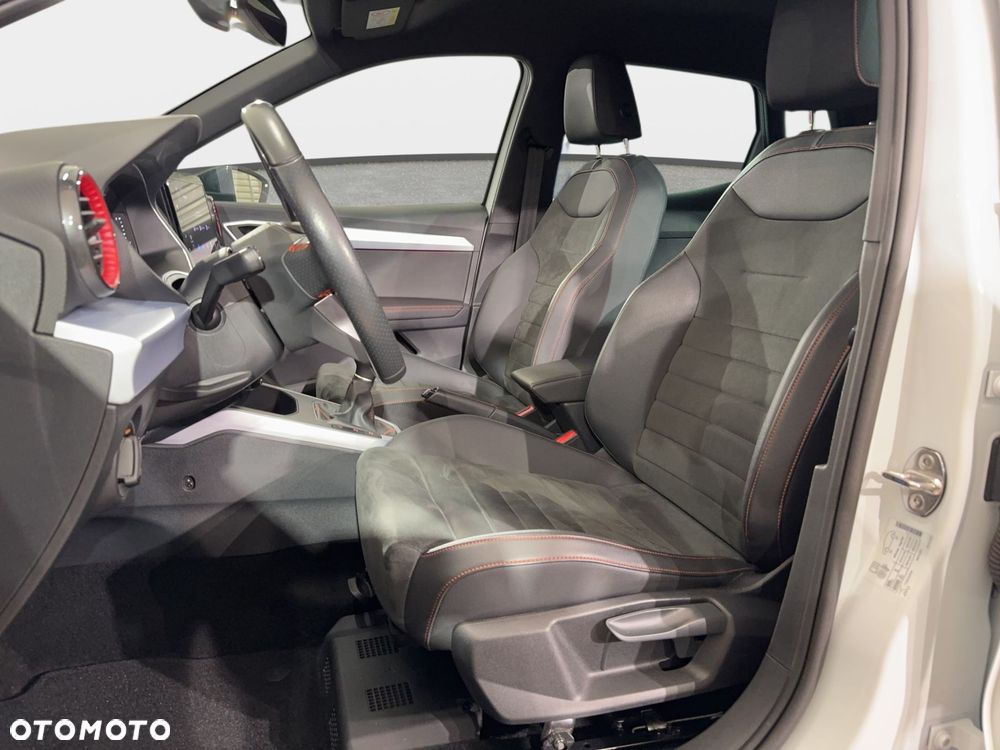 Seat Arona - 13