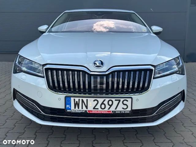 Skoda Superb 2.0 TDI SCR Style DSG - 2