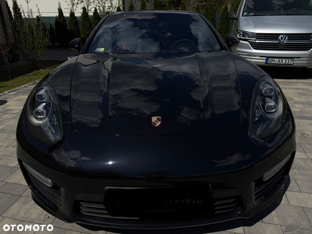 Porsche Panamera Turbo - 17