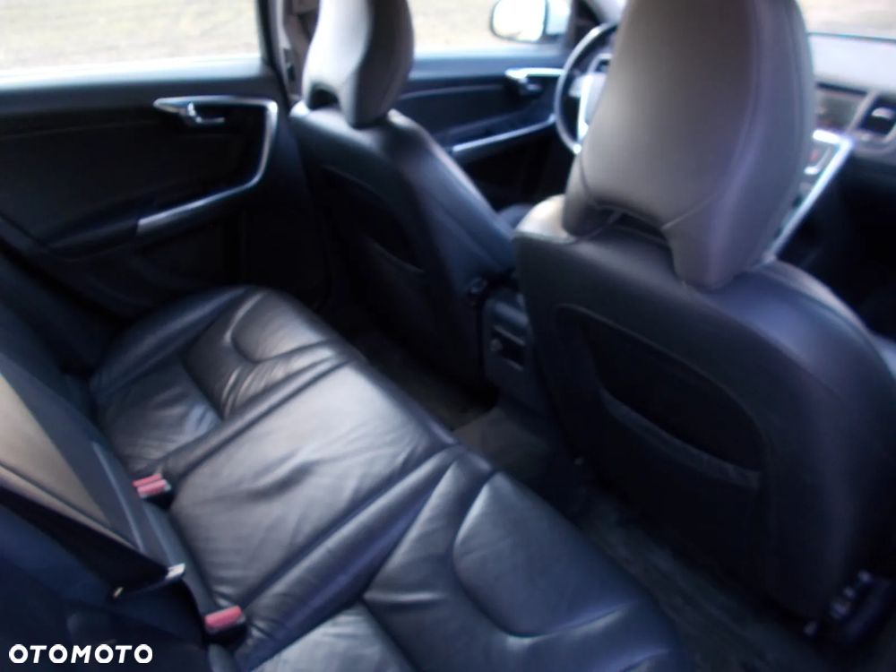 Volvo V60 D4 Edition - 10