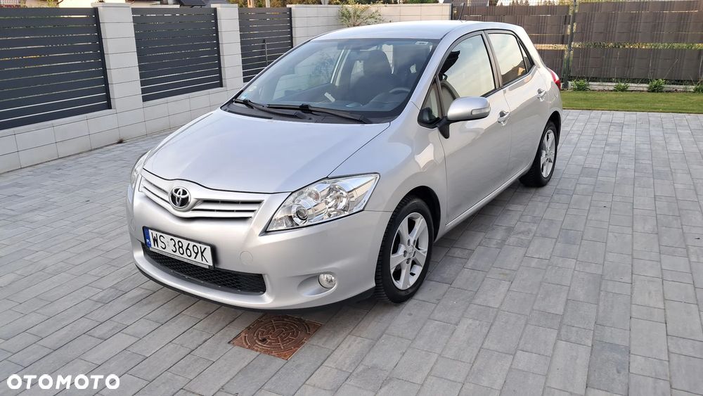 Toyota Auris 1.33 VVT-i - 16
