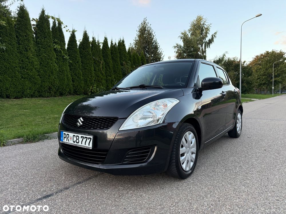 Suzuki Swift - 1