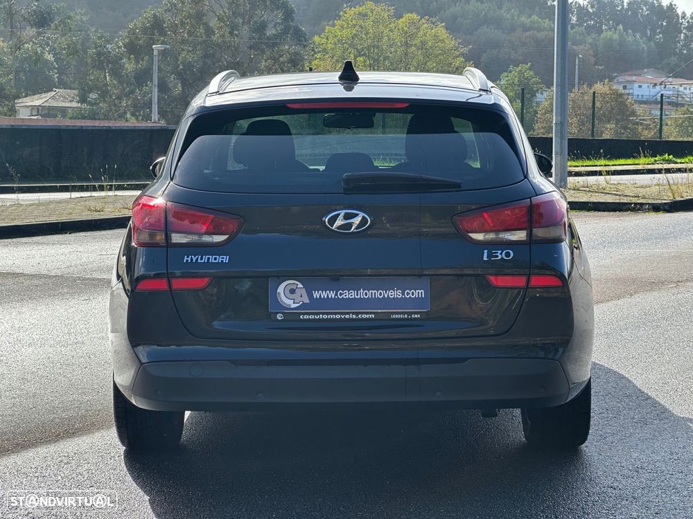 Hyundai i30 SW 1.6 CRDi Style+Navi - 18