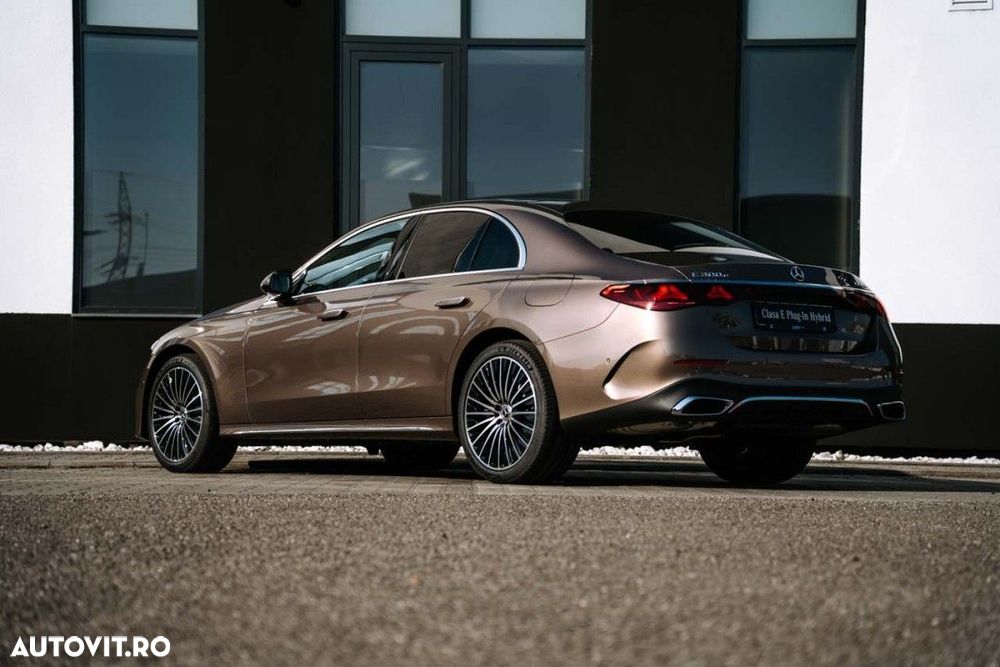 Mercedes-Benz E - 4
