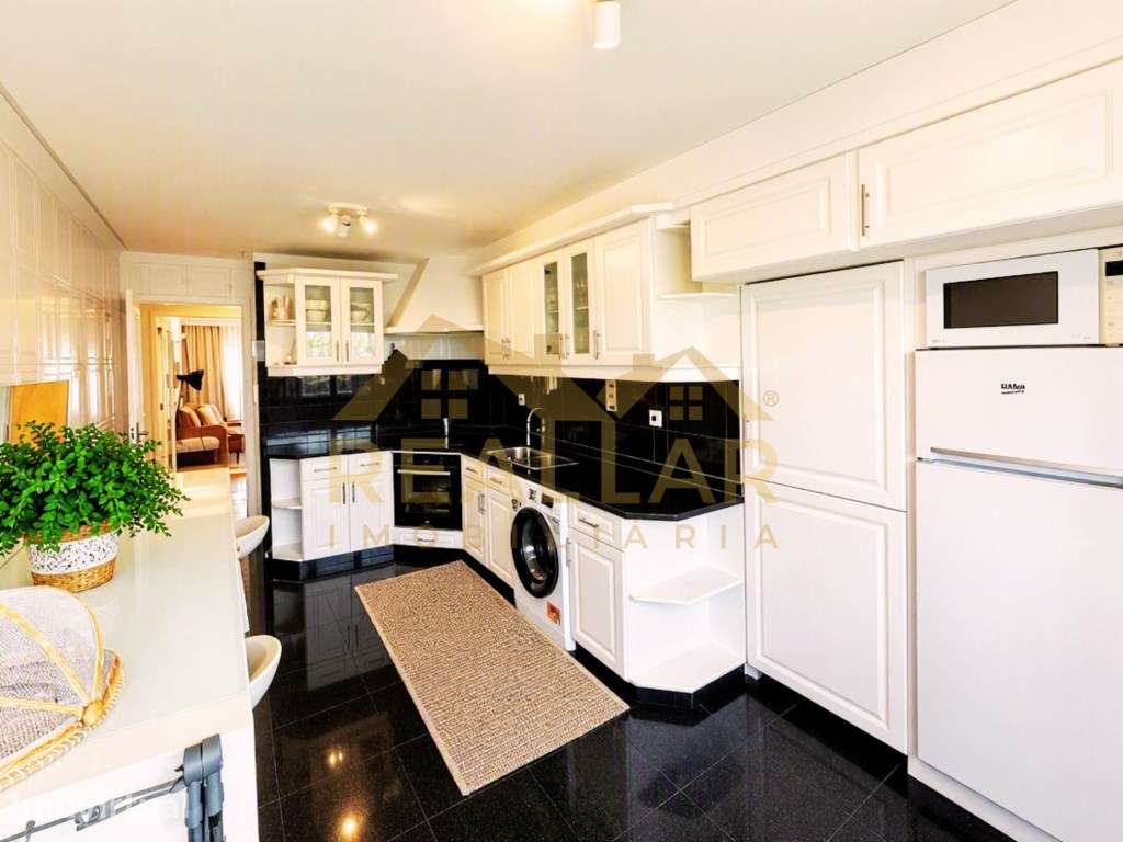 Apartamento T2 no centro Histórico de Vila do Conde - Grande imagem: 2/24