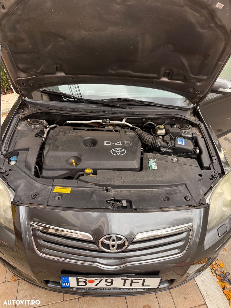 Toyota Avensis 2.2 D-4D Station Wagon Business - 7