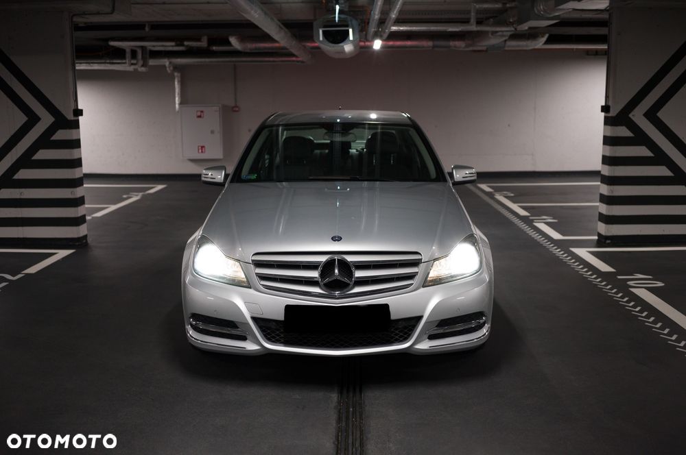 Mercedes-Benz Klasa C 180 7G-TRONIC - 3