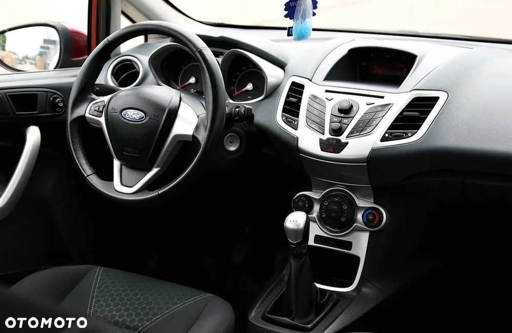 Ford Fiesta 1.25 Titanium - 23