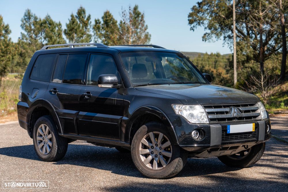 Mitsubishi Pajero 3.2 DI-D Instyle Navi AT