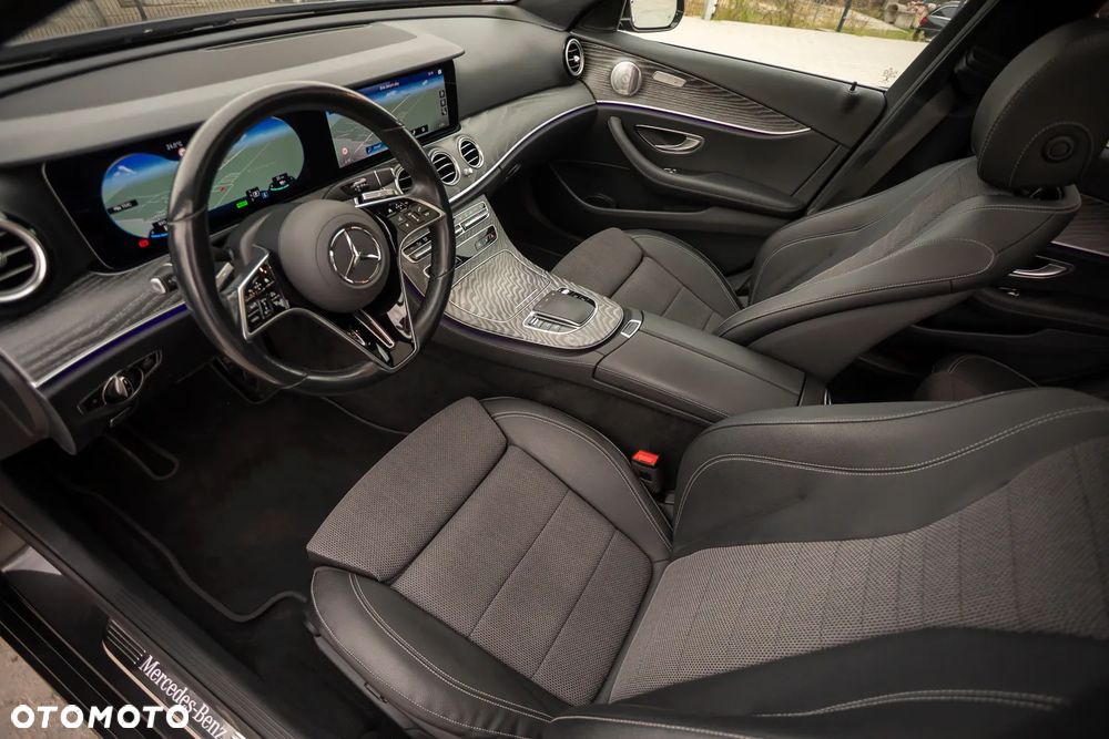 Mercedes-Benz Klasa E 300 AMG/Avantgarde - 13