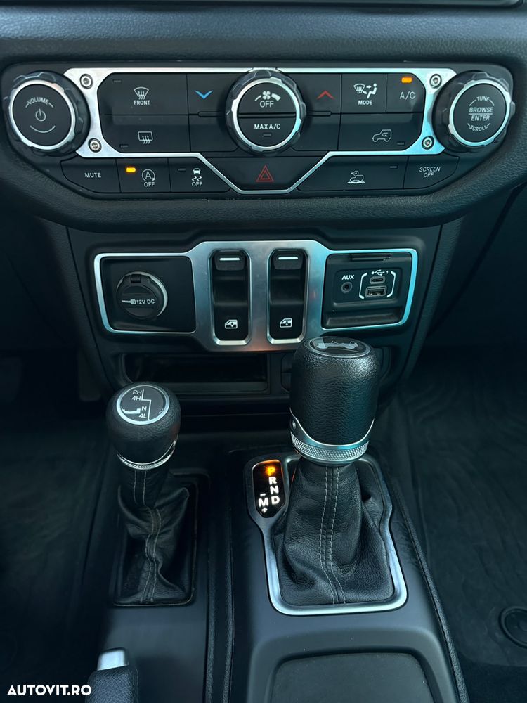 Jeep Wrangler 2.0 T-GDI AWD Automatik Sport - 11
