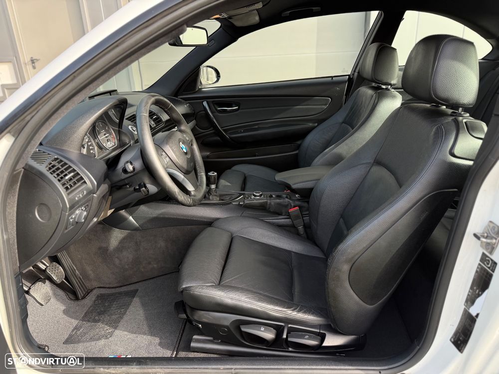 BMW 120 d Limited Edition Lifestyle c/ M Sport Pack - 17