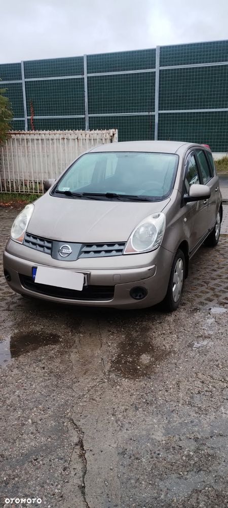 Nissan Note - 1