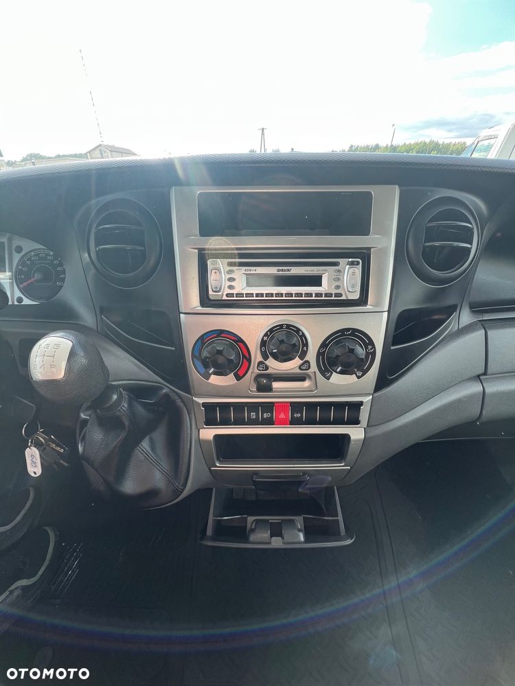 Iveco Daily 29L12 7-osobowa brygadowka (680) - 15