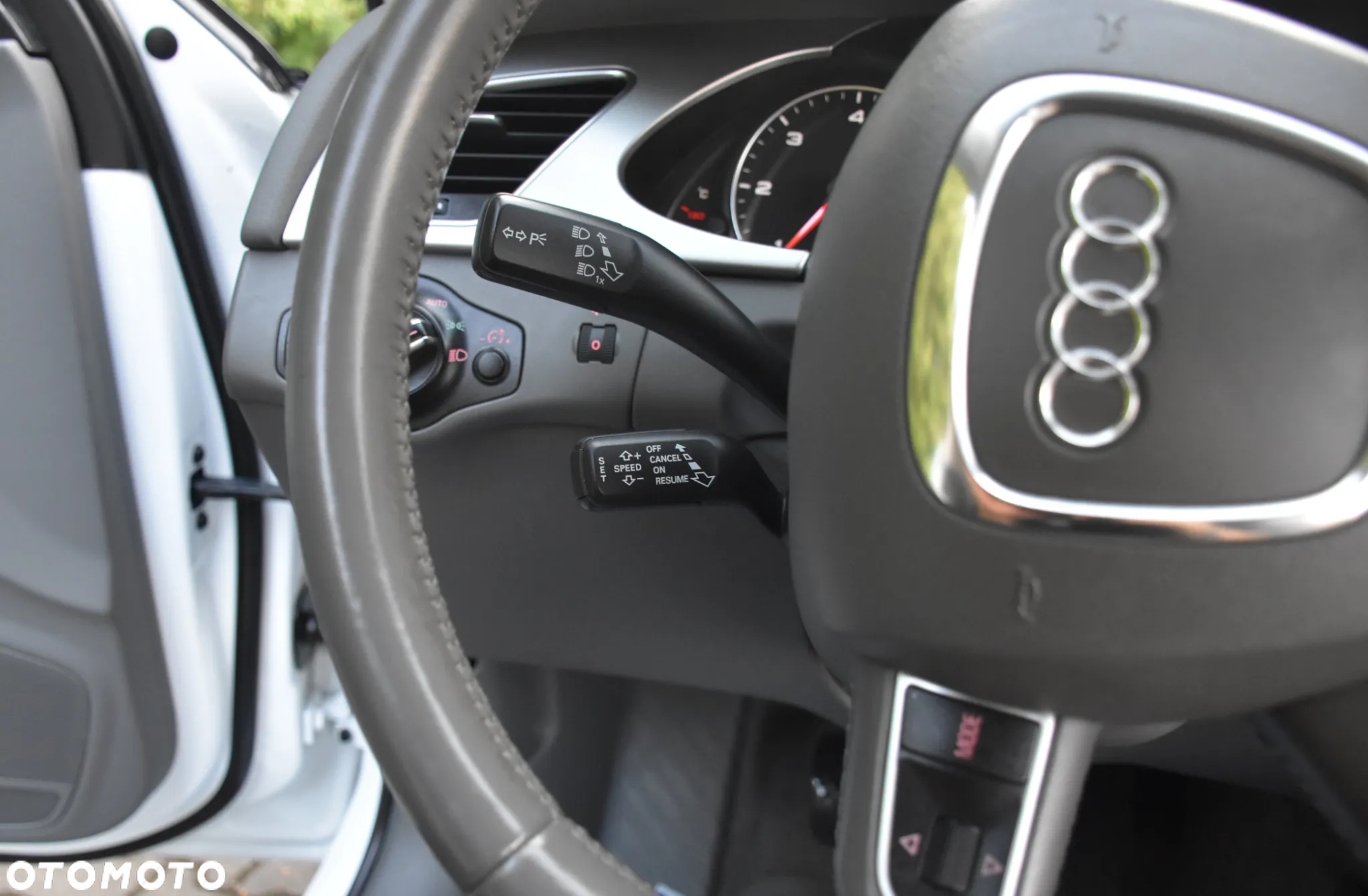 Audi A4 Avant 2.0 TDI DPF Ambiente - 19