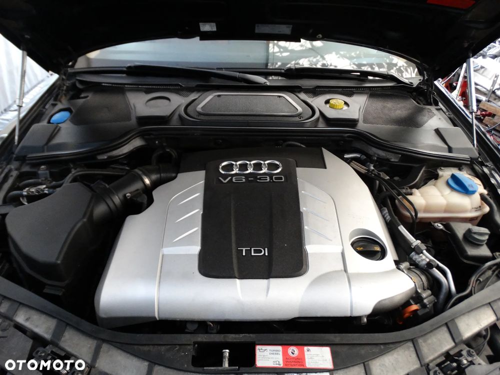 Audi A8 - 14