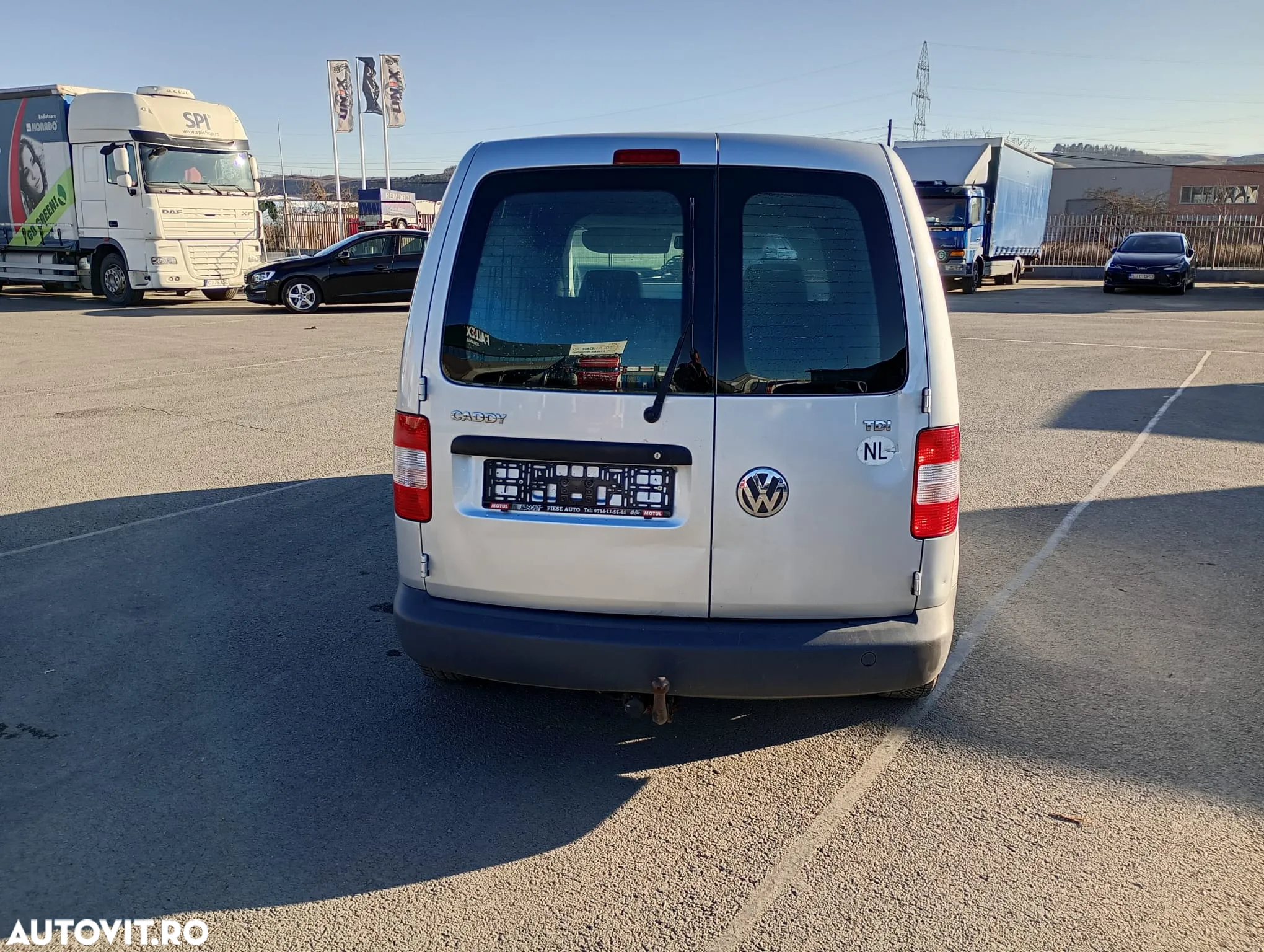 Volkswagen Caddy - 10