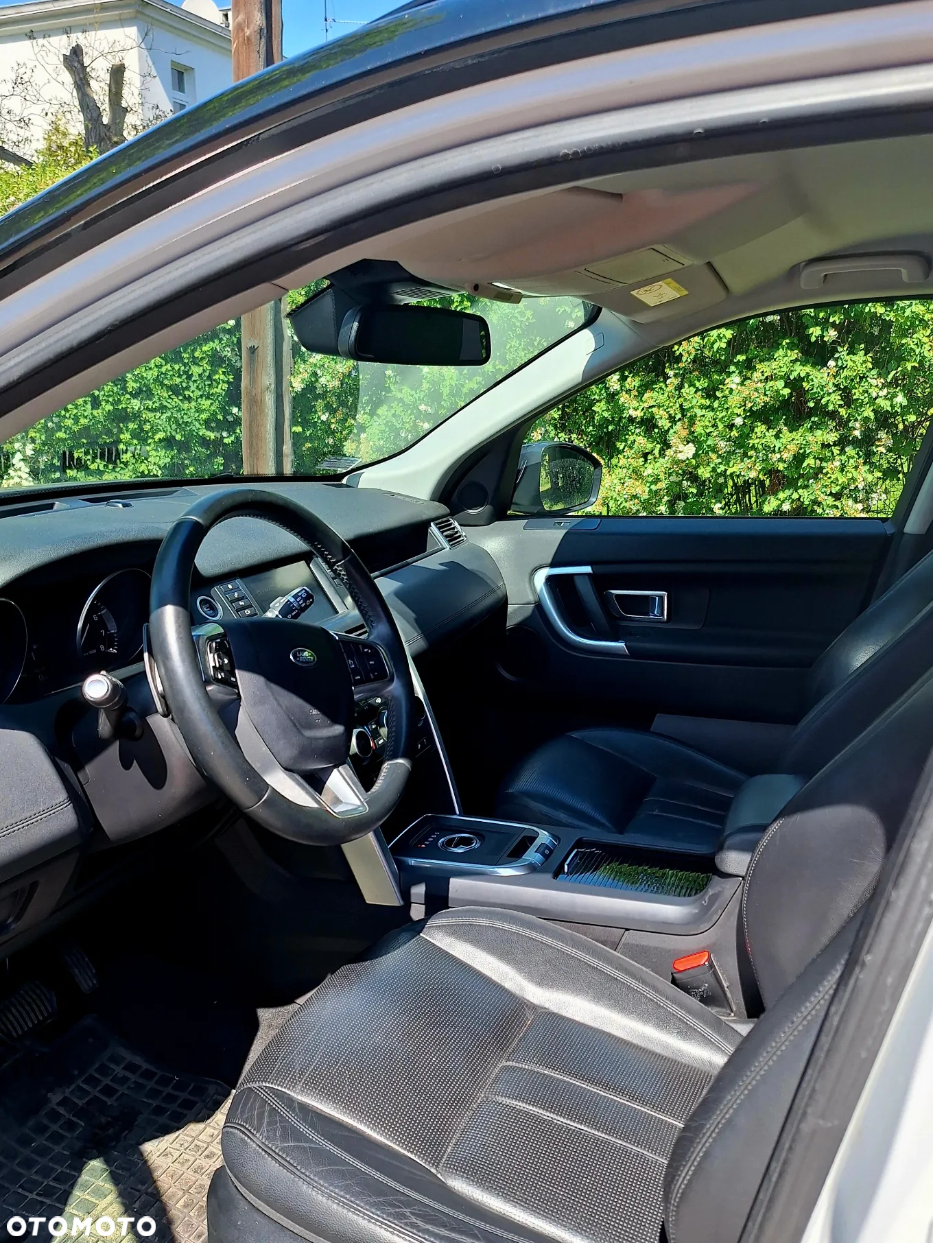 Land Rover Discovery Sport - 11