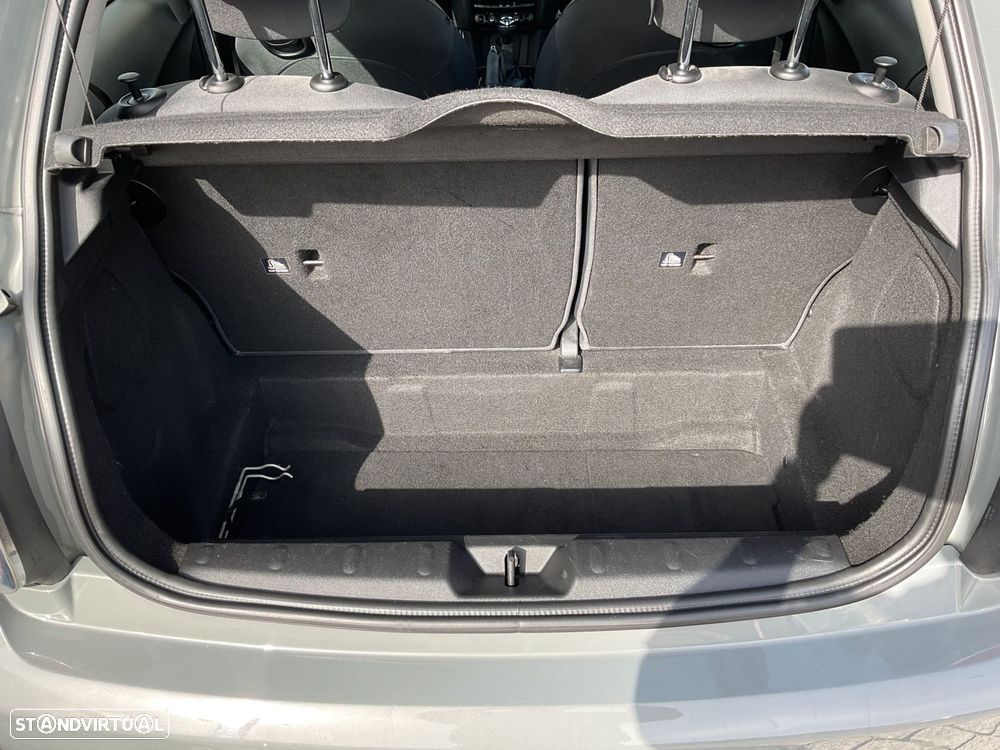 MINI 3 Portas One D - 16