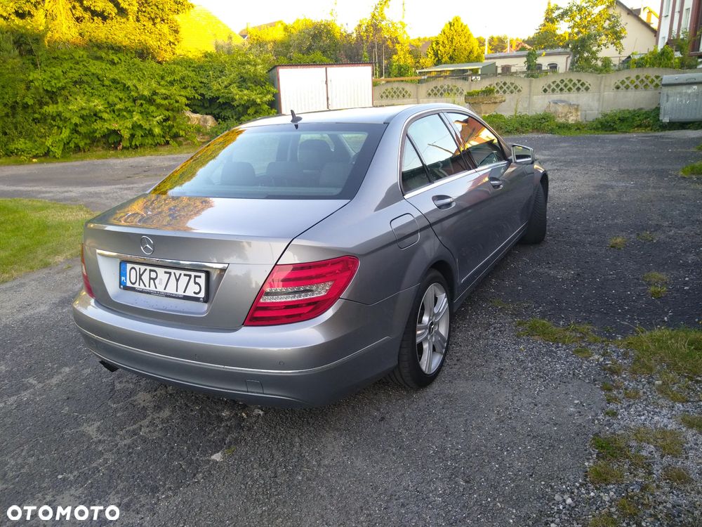 Mercedes-Benz Klasa C 180 CDI DPF (BlueEFFICIENCY) 7G-TRONIC Avantgarde - 6